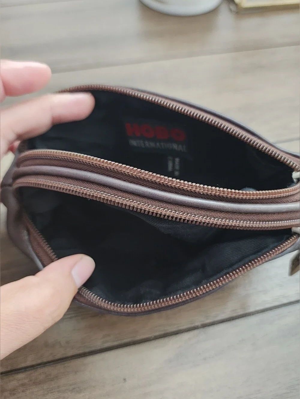 HOBO Brown Leather Zip Cosmetic Pouch-vintage